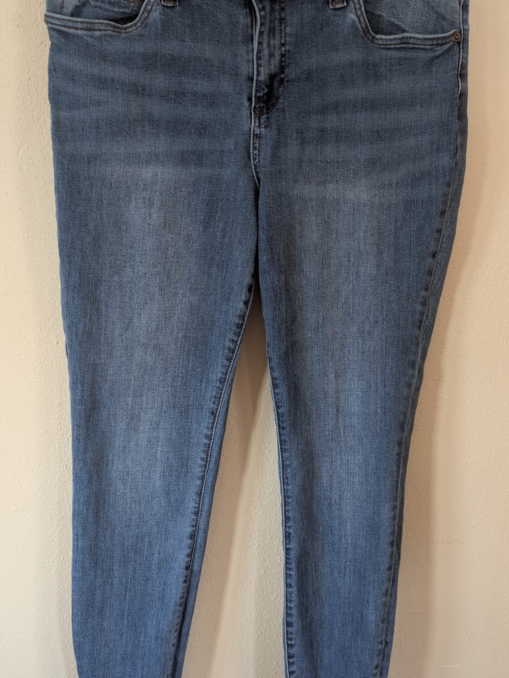 Kut from the Kloth Carlo Fray Hem Ankle Skinny Jeans 14
